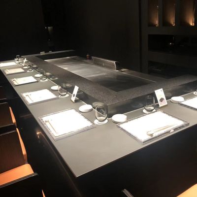 購入 Commercial Stainless Steel Teppanyaki Grill Table with 2400x850x800mm Size 500*400mm Cooking Area and 380V/220V Voltage オンライン製造